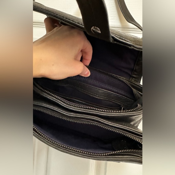 Navy blue and black real leather purse with chain detail - Picture 6 of 6